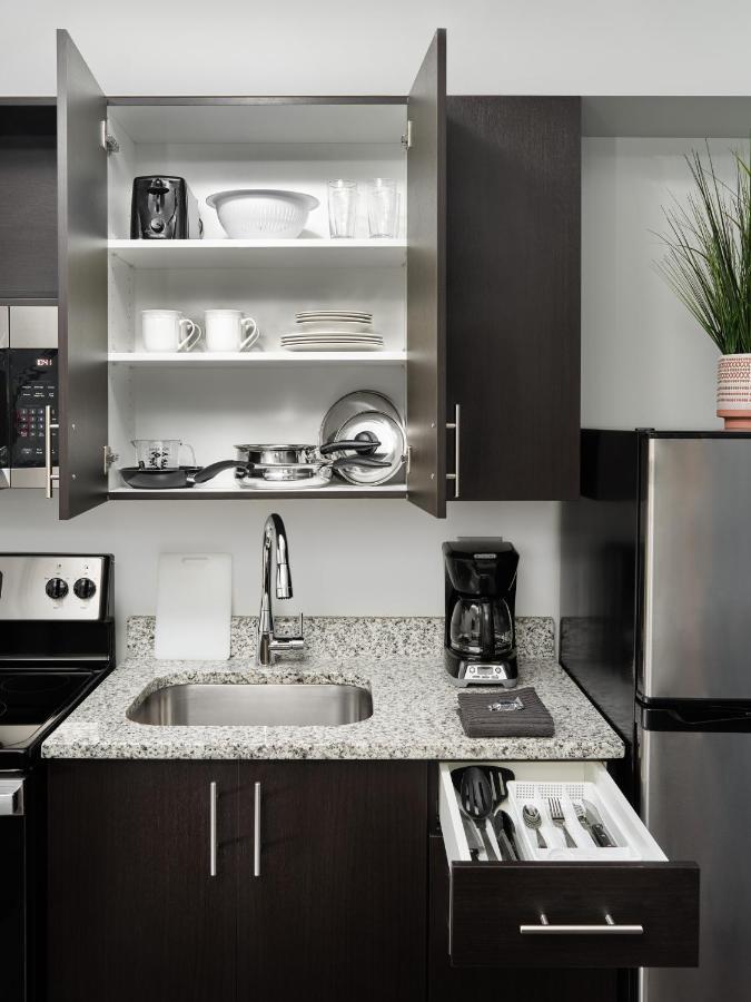 Stayapt Suites San Antonio-Randolph Live Oak Ngoại thất bức ảnh